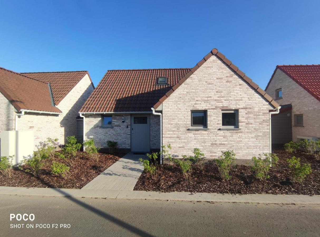Vakantiewoning Polderhuis 10, Airco En Verwarming In Alle Kamers, Prive Parkeerplaats En Afgesloten Tuin Koksijde Exterior foto